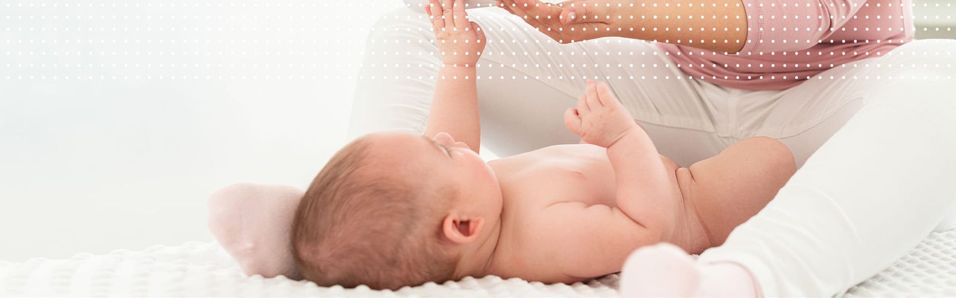 Babymassage - sanfte Berührung