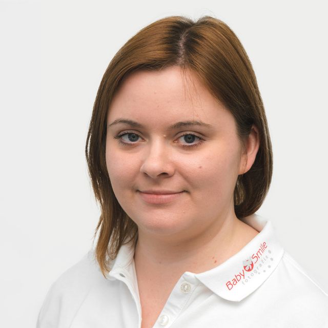 Yvonne Offenbartl